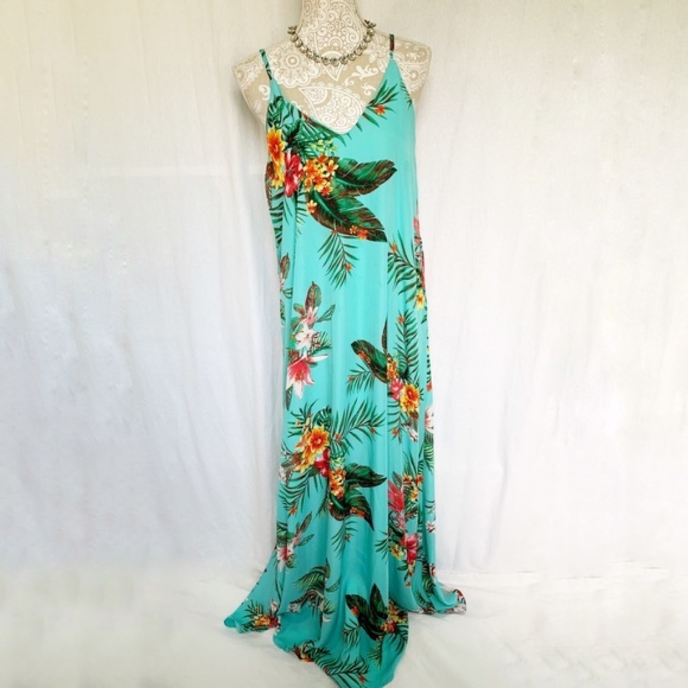 She & Sky // Turquoise Floral Print Maxi Dress Size small